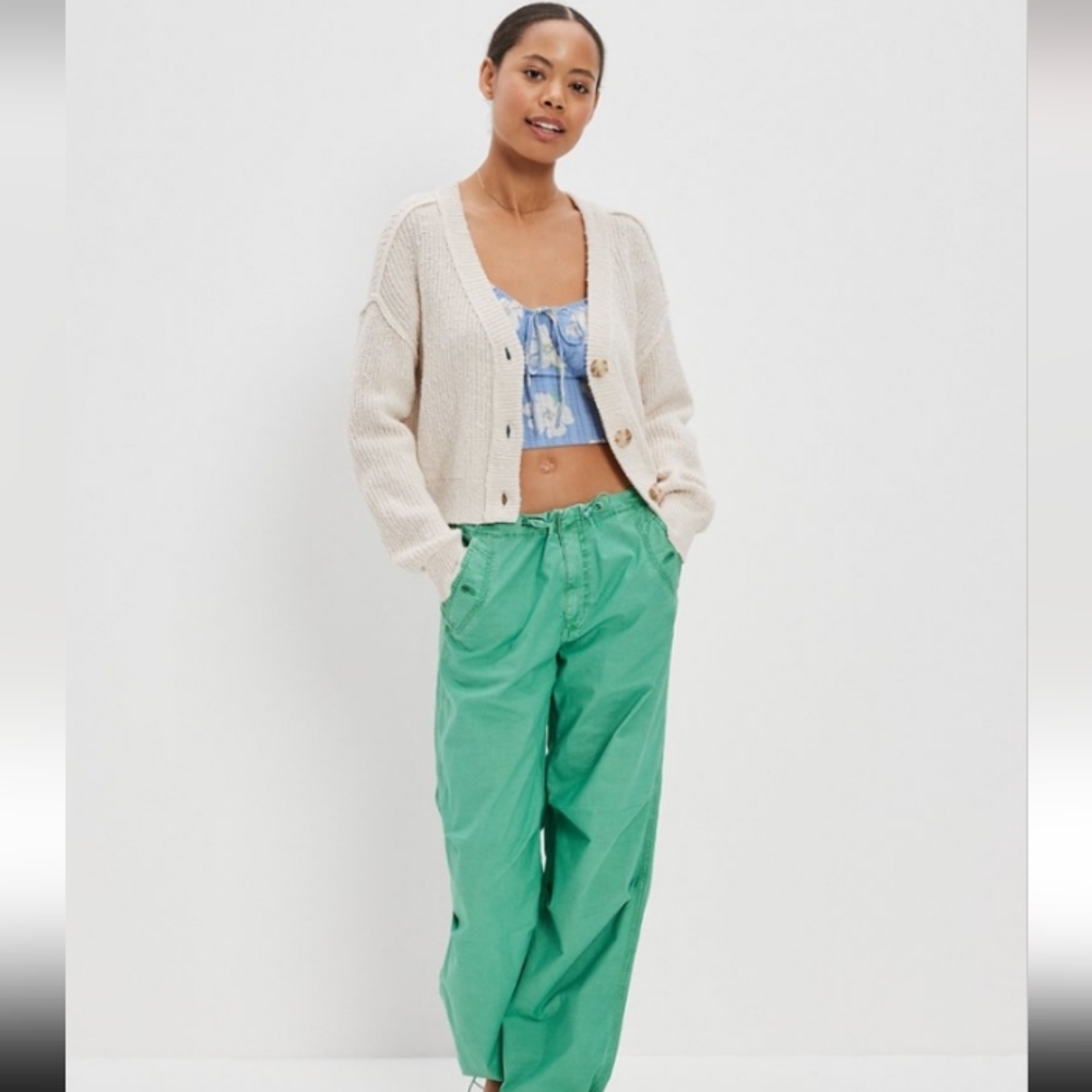 🆕️NWT AE Cropped Cardigan in 'Cream', Size Medium - Picture 4 of 14